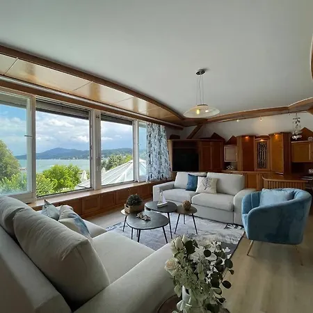 Lakeside Serenity شقة *